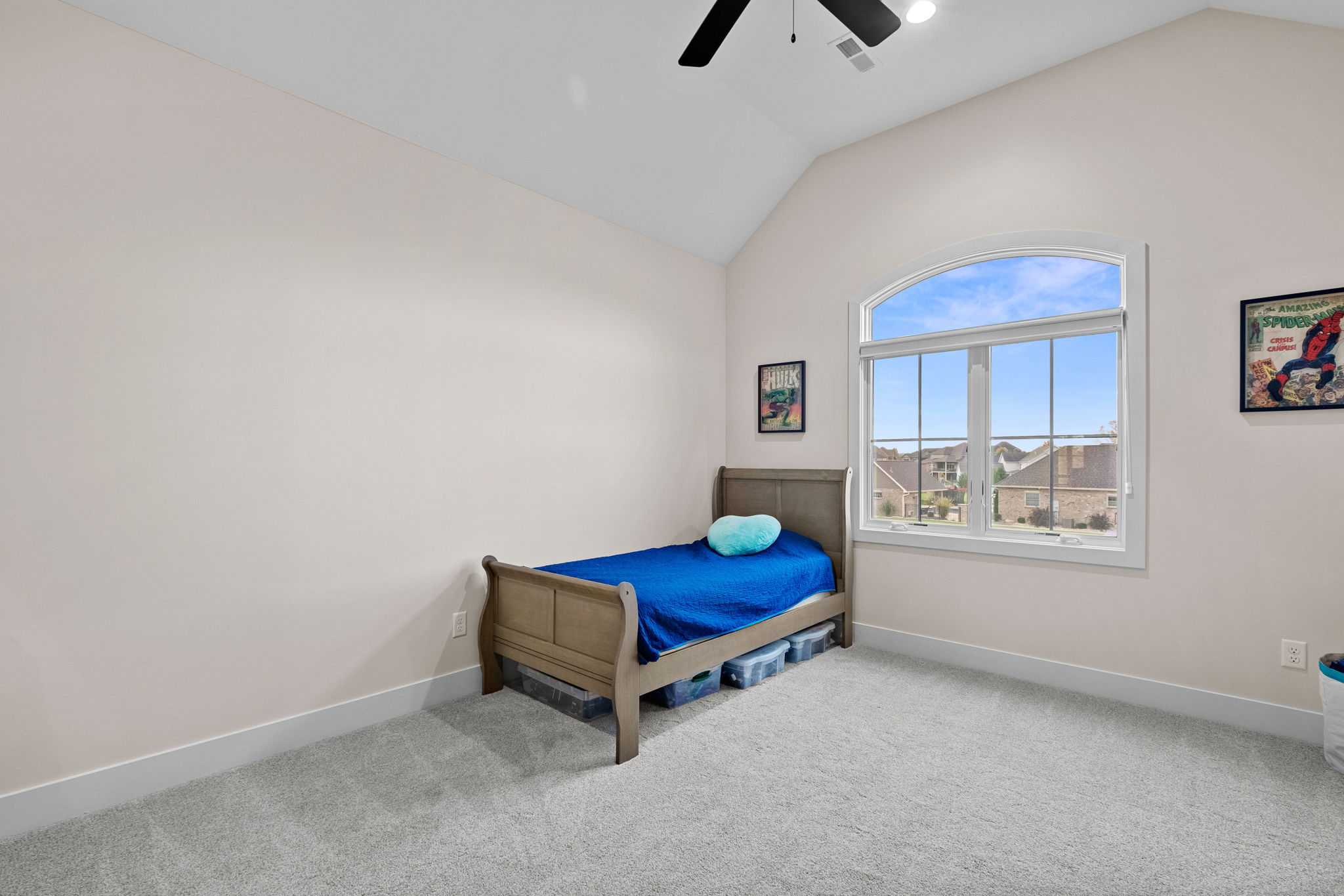 Upstairs bedroom 2