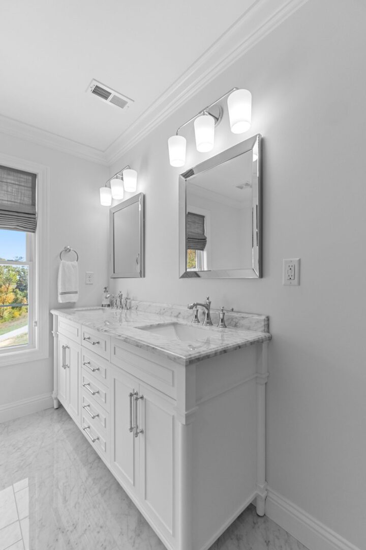 Second floor shared bathroom.